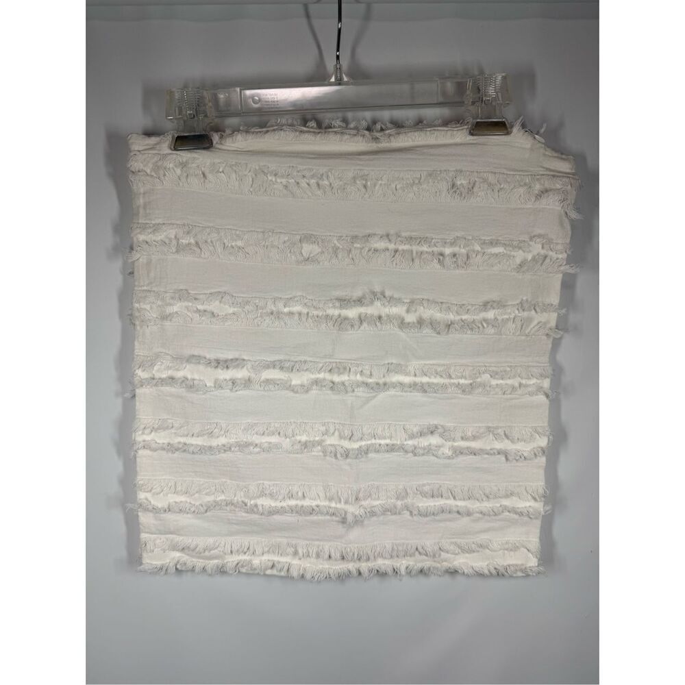 Single 16 x 16 pillowcase, frayed detail stripes ￼